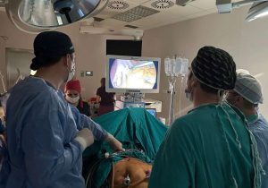 Uspjeh ljekara u Bijeljini: Izvedena prva operacija smanjenja želuca