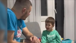 Simpatična, ljubomorna reakcija: Dječak iz BiH postavio ocu pitanje i “osvojio” internet VIDEO