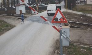 Rizikuju živote u Banjaluci: Željeznice apeluju na građane da poštuju signalizaciju VIDEO