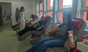 Kampanja “Za život žena”: Radnice Gradske uprave učestvovale u akciji dobrovoljnog davanja krvi