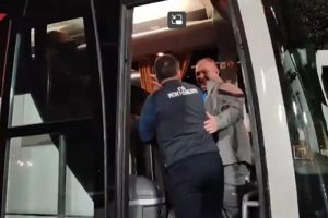 Šmekerski potez selektora Crne Gore: Poslije meča ušao u autobus Srbije i čestitao pobjedu