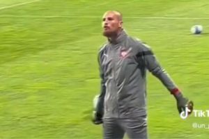 Rajković izgubio živce nakon vrijeđanja: Okrenuo se i pljunuo ka navijačima VIDEO