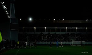 Problemi na stadionu: Prekinut derbi između TSC-a i Zvezde VIDEO