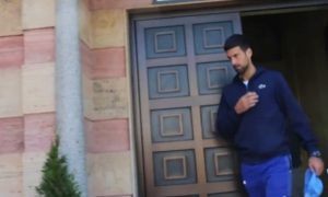 Ugodno iznenađenje: Kineski novinar snimao crkvu u Banjaluci, a onda se pojavio Đoković VIDEO