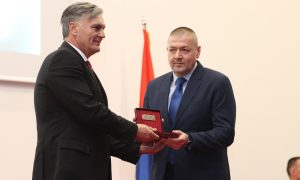 Uručena priznanja povodom Dana policije: Zlatni znak Amidžiću, srebrni Jugoviću