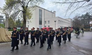 Svirali pred Palatom: Ulicama Banjaluke prodefilovao Policijski orkestar MUP-a VIDEO