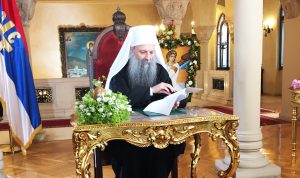 Vaskršnja poslanica patrijarha Porfirija: Poziv na očuvanje Kosova, svetinja i ćirilice