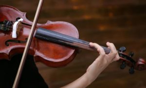 Violiniskinja napustila orkestar: Neće da izvodi muziku ruskih kompozitora