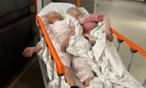 Dvije starije žene u istom bolničkom krevetu: Direktor bolnice se pravdao