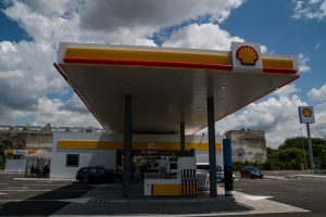 Jedna od najvećih svjetskih kompanija: Shell prodaje 1.000 pumpi