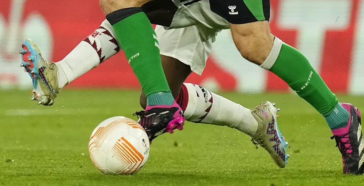 Tužne vijesti iz Španije: Preminuo legendarni fudbaler FOTO