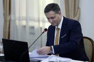Bećirovićeva poruka Dodiku: “Ne igraj se s vatrom”