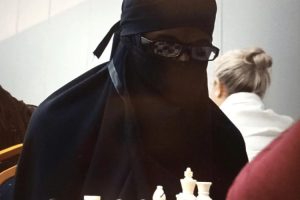Prevarant iskoristio nikab: Prerušio se u ženu i dominirao prvenstvom za žene