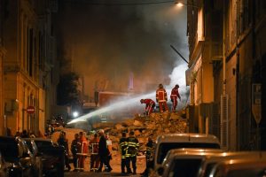 Raste broj poginulih u rušenju zgrada u Marseju: Pronađena četiri tijela, traga se za nestalima