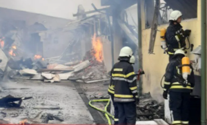 Gašenje vatre u toku: Policija tvrdi da nema povrijeđenih u požaru u Bijeljini