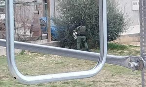 Sa dugim cijevima opkolila kuću: Policija traži osumnjičenog za pucnjavu u Splitu