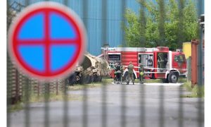 Troje povrijeđeno, među njima dva vojnika: Eksplozija i požar u Remontnom zavodu