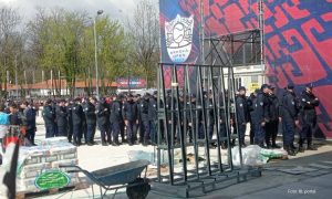 Policijski kadeti na posebnom zadatku: Ovako se provjeravaju tribine za Srpska open FOTO