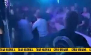 Specijalci upali u diskoteku: Obezbjeđenje palicama tuklo goste VIDEO