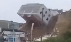 Zgrada se urušila: Nekoliko porodica ostalo bez krova nad glavom VIDEO