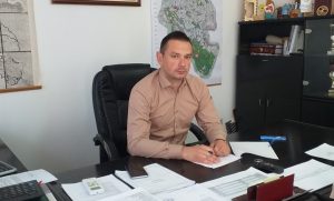 Panika u Šumskom gazdinstvu! Direktor prisebnošću ubijedio čovjeka da ne aktivira bombe