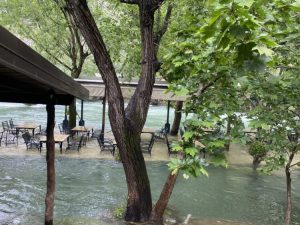 Povećan vodostaj rijeke Bune: Poplavljeni restorani u Blagaju
