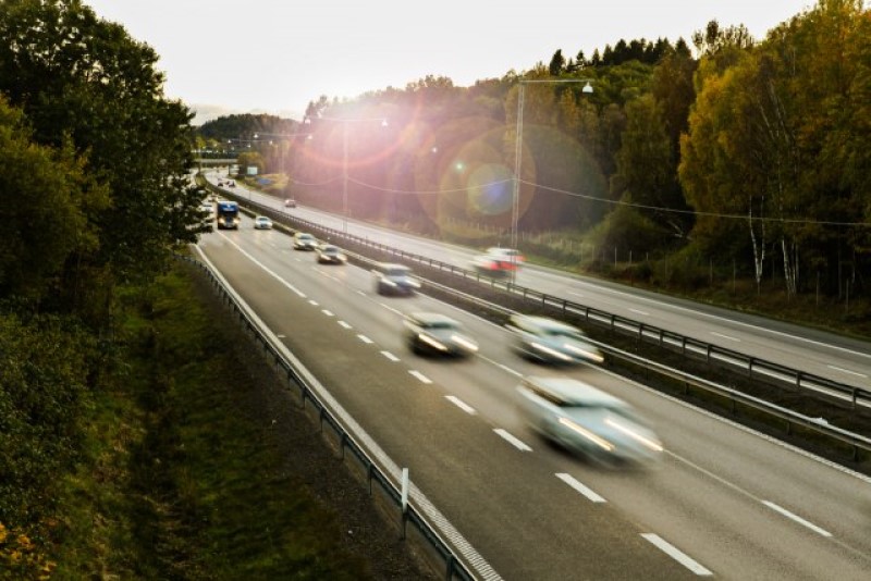 Trajno rješenje: Počinje izgradnja prvog puta koji puni električne automobile u vožnji