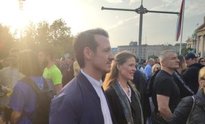 Princ Karađorđević na protestu u Beogradu: “Iz naroda, za narod” FOTO