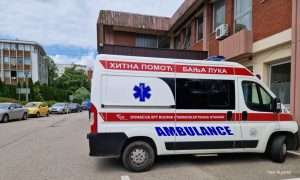 Bolničar izdao hitno upozorenje: Evo zašto nikada ne biste trebali pratiti vozilo hitne pomoći u bolnicu