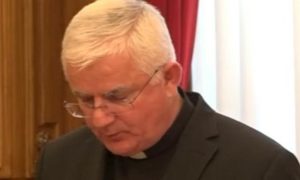 Skandal o zlostavljanju djece: Hrvatski nadbiskup izvinio se žrtvama