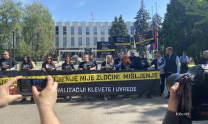 Javna rasprava o kriminalizaciji klevete: Novinari demonstrativno napustili salu VIDEO