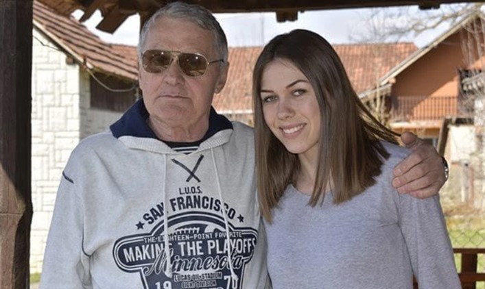 Sjećate li se Milijane i Milojka? “Imam 27 godina starijeg momka i radimo u busu” FOTO