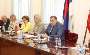 Sastanak u Banjaluci: Dodik upoznao predstavnike vladajuće koalicije o posjetama Rusiji i Azerbejdžanu FOTO