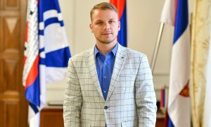 Stanivuković čestitao Vidovdan, krsnu slavu VRS: Simbol istinske snage srpskog naroda