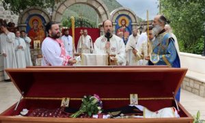 Svaki dan do 12. juna: Liturgije i poklonjenje moštima majke Svetog Vasilija Ostroškog