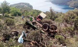 Policija se oglasila o teškoj nesreći: Traktor pun maturanata vozio maloljetnik?