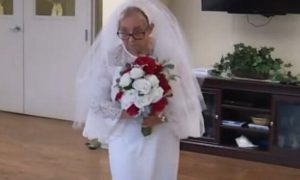 Neobično vjenčanje u staračkom domu: Baka (77) se “proslavila” udajom za samu sebe