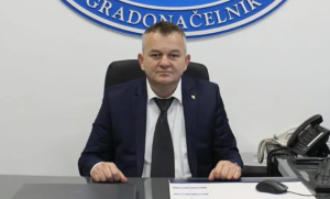 Vanredni izbori za gradonačelnika: Kandidat SDA Began Muhić proglasio pobjedu