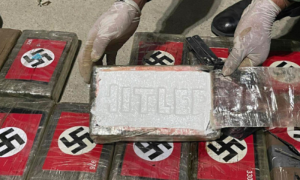 Na vrhu pisalo Hitler! Zaplijenjeno 58 kilograma kokaina u paketima sa nacističkom zastavom