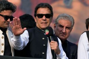 Kriza u Pakistanu: Bivši premijer Kan pozvao na proteste