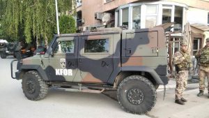 Helikopter nadlijeće Leposavić: Pojačano prisustvo Kfora nakon hapšenja Srbina