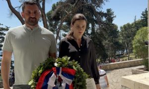 Klokić u Grčkoj: Srpska nikada neće zaboraviti stradanje srpskih junaka