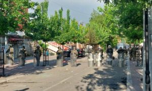 Srpska lista osudila odluku: Nelegalna odluka o određivanju pritvora dvojici Srba