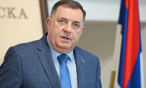 Dodik poručio: Rezolucija je podrška Srbiji