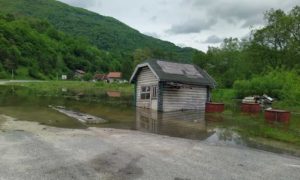 Načelnica opštine Jezero: Vlasniku benzinske pumpe biće ispostavljen račun od uklanjanja izlivene nafte