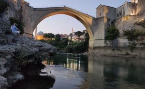 Čudo u Mostaru: Žena (72) isplivala iz hladne Neretve