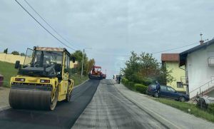 Radovi u Banjaluci! Počelo asfaltiranje Tuzlanske ulice, saobraćaj trenutno usporen