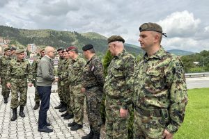 Vojska Srbije u najvišem stepenu borbene gotovosti: Vučević u garnizonu Raška
