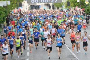 Obavještenje za vozače: Obustava saobraćaja u pojedinim banjalučkim ulicama zbog polumaratona