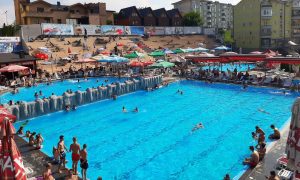 Ljeto je stiglo u Banjaluku: Počela sezona kupanja na bazenima “Fortuna”